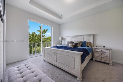 Townhouse in Homestead, Florida 4 bedrooms, 166.3 sq.m. № 2399991 - photo 21