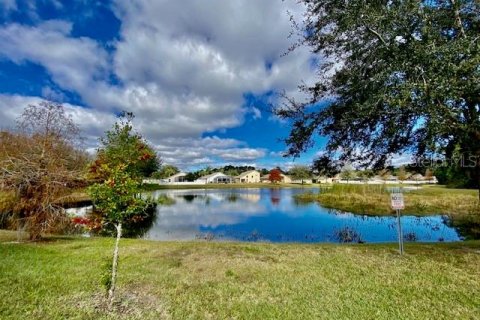 Touwnhouse à louer à Hudson, Floride: 3 chambres, 166.02 m2 № 2418735 - photo 18