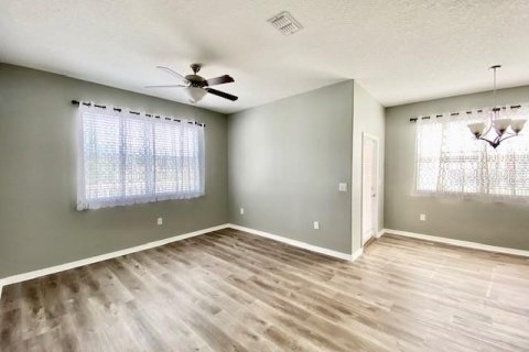 Touwnhouse à louer à Hudson, Floride: 3 chambres, 166.02 m2 № 2418735 - photo 23
