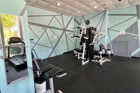 Copropriété à vendre à Miami Beach, Floride: 2 chambres, 102.19 m2 № 1895940 - photo 22