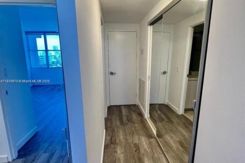 Copropriété à vendre à Miami Beach, Floride: 2 chambres, 102.19 m2 № 1895940 - photo 9