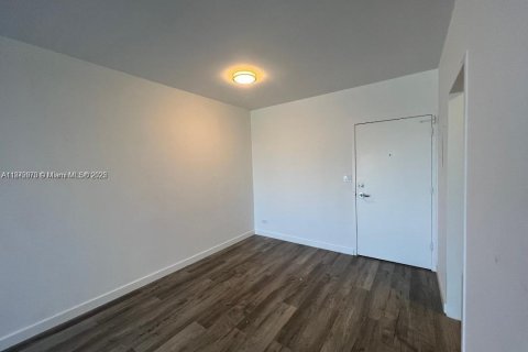 Copropriété à vendre à Miami Beach, Floride: 2 chambres, 102.19 m2 № 1895940 - photo 6