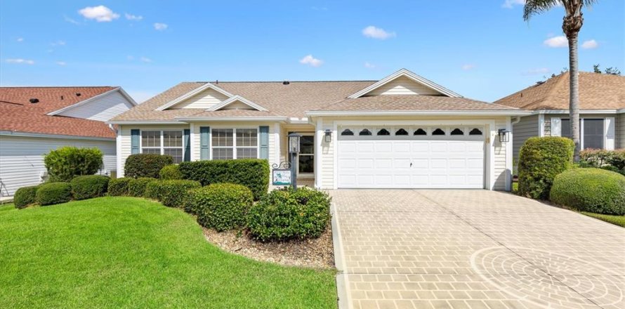 Villa ou maison à The Villages, Floride 3 chambres, 152.73 m2 № 2313257