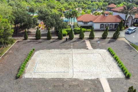 Casa en venta en Davenport, Florida, 4 dormitorios, 202.9 m2 № 1939078 - foto 29