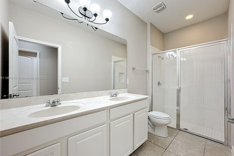 Casa en venta en Davenport, Florida, 4 dormitorios, 202.9 m2 № 1939078 - foto 14