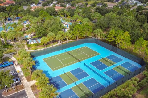Casa en venta en Davenport, Florida, 4 dormitorios, 202.9 m2 № 1939078 - foto 28