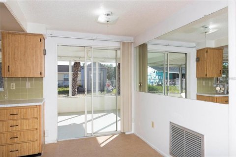 Casa en alquiler en New Port Richey, Florida, 2 dormitorios, 69.12 m2 № 1917521 - foto 16
