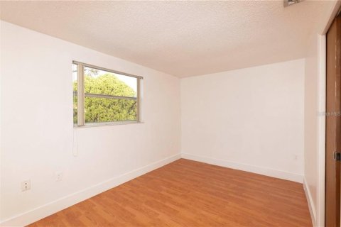 Casa en alquiler en New Port Richey, Florida, 2 dormitorios, 69.12 m2 № 1917521 - foto 9