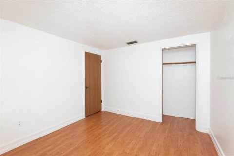 Casa en alquiler en New Port Richey, Florida, 2 dormitorios, 69.12 m2 № 1917521 - foto 12