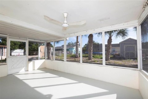 Casa en alquiler en New Port Richey, Florida, 2 dormitorios, 69.12 m2 № 1917521 - foto 14