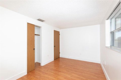 Casa en alquiler en New Port Richey, Florida, 2 dormitorios, 69.12 m2 № 1917521 - foto 10