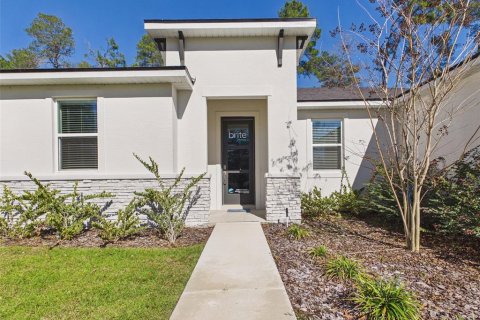 Villa ou maison à louer à Ocala, Floride: 4 chambres, 166.85 m2 № 2092809 - photo 5