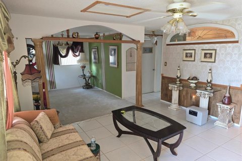 Купить виллу или дом в Санфорд, Флорида 4 комнаты, 175.96м2, № 1842204 - фото 2