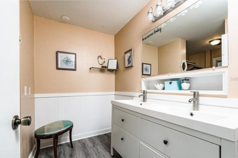Villa ou maison à louer à Ormond Beach, Floride: 4 chambres, 178.47 m2 № 2406764 - photo 13