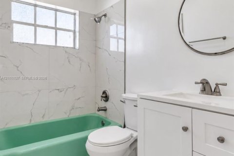 Copropriété à louer à Miami Beach, Floride: 37.16 m2 № 2432168 - photo 11