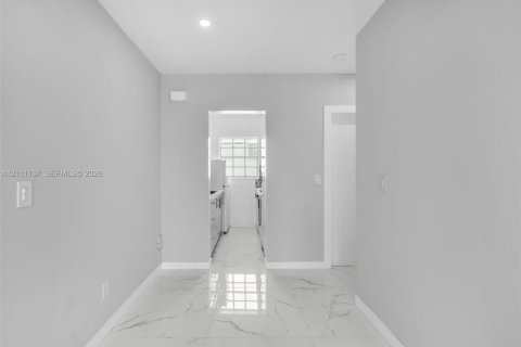 Copropriété à louer à Miami Beach, Floride: 37.16 m2 № 2432168 - photo 7