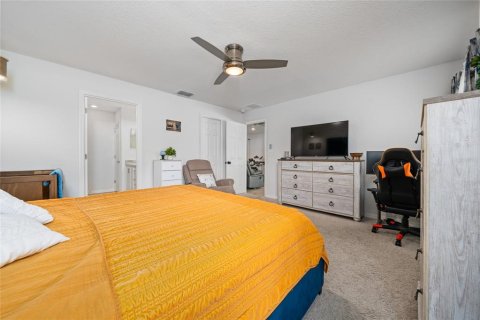 House in ASTONIA in Davenport, Florida 3 bedrooms, 139.91 sq.m. № 1846803 - photo 14