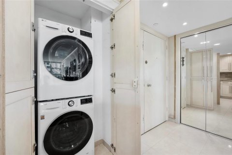 Condominio en venta en Lauderdale-by-the-Sea, Florida, 2 dormitorios, 116.13 m2 № 2084483 - foto 16