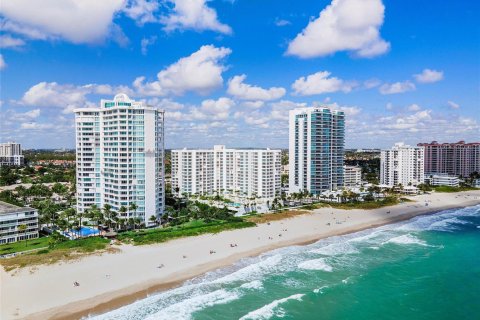 Condominio en venta en Lauderdale-by-the-Sea, Florida, 2 dormitorios, 116.13 m2 № 2084483 - foto 22