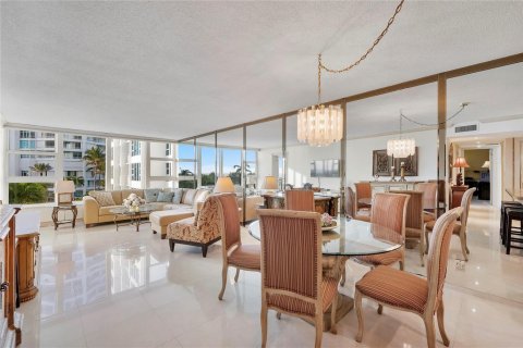 Condominio en venta en Lauderdale-by-the-Sea, Florida, 2 dormitorios, 116.13 m2 № 2084483 - foto 7