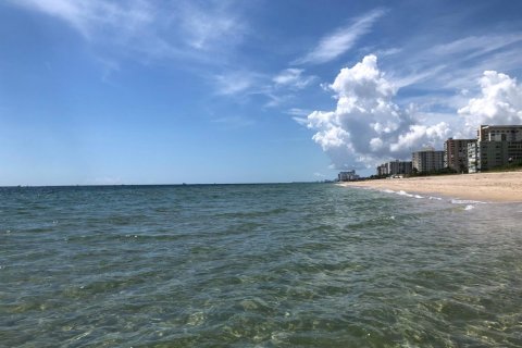 Condominio en venta en Lauderdale-by-the-Sea, Florida, 2 dormitorios, 116.13 m2 № 2084483 - foto 28