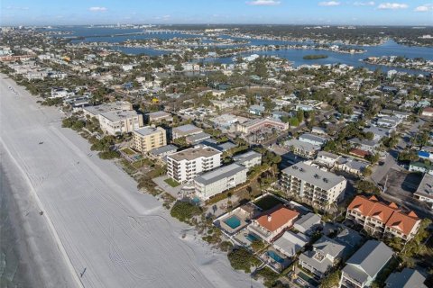 Land in Indian Rocks Beach, Florida № 2104137 - photo 23