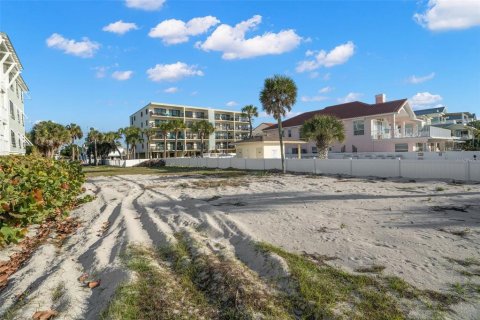 Land in Indian Rocks Beach, Florida № 2104137 - photo 14