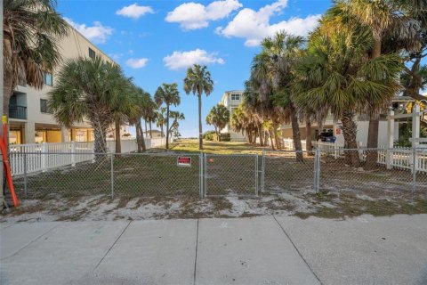 Land in Indian Rocks Beach, Florida № 2104137 - photo 5