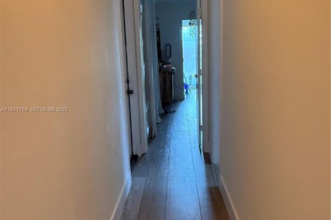 Villa ou maison à louer à Hollywood, Floride: 3 chambres, 127 m2 № 1982037 - photo 18