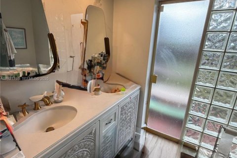 Villa ou maison à louer à Hollywood, Floride: 3 chambres, 127 m2 № 1982037 - photo 25