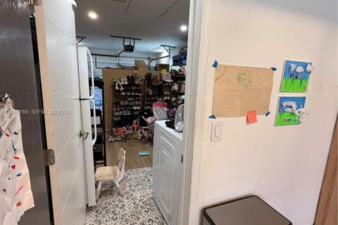 Villa ou maison à louer à Hollywood, Floride: 3 chambres, 127 m2 № 1982037 - photo 29