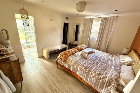 Villa ou maison à louer à Hollywood, Floride: 3 chambres, 127 m2 № 1982037 - photo 21