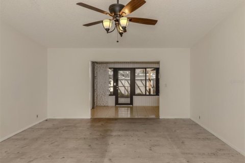 Condo in Nokomis, Florida, 2 bedrooms  № 1528242 - photo 23