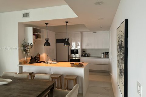 Condo à Sunny Isles Beach, Floride, 2 chambres № 1999510