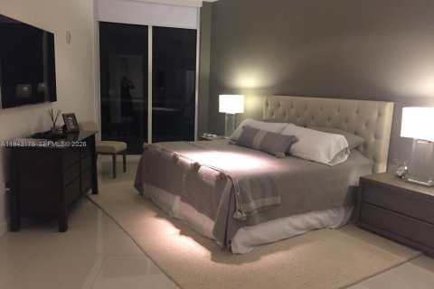 Condominio en venta en Sunny Isles Beach, Florida, 2 dormitorios, 179.77 m2 № 1999510 - foto 26