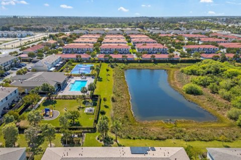 Adosado en venta en Florida City, Florida, 3 dormitorios, 140.47 m2 № 2028899 - foto 25