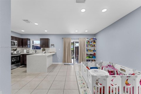 Adosado en venta en Florida City, Florida, 3 dormitorios, 140.47 m2 № 2028899 - foto 10