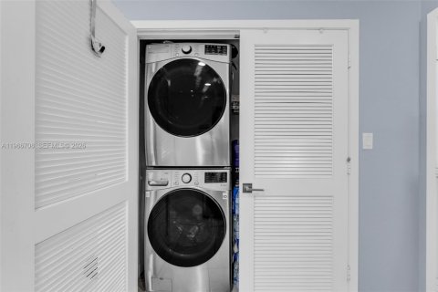 Adosado en venta en Florida City, Florida, 3 dormitorios, 140.47 m2 № 2028899 - foto 7