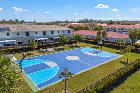 Adosado en venta en Florida City, Florida, 3 dormitorios, 140.47 m2 № 2028899 - foto 24