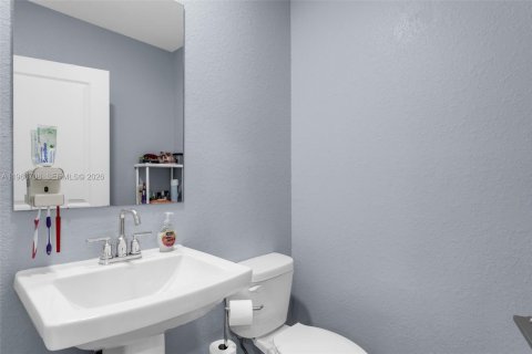 Adosado en venta en Florida City, Florida, 3 dormitorios, 140.47 m2 № 2028899 - foto 6