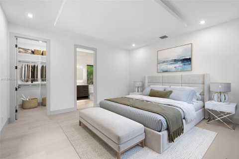 House in Delray Beach, Florida 5 bedrooms, 347.92 sq.m. № 1944797 - photo 13