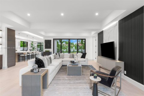 House in Delray Beach, Florida 5 bedrooms, 347.92 sq.m. № 1944797 - photo 14