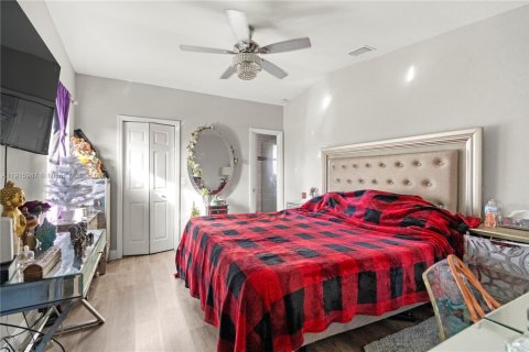Casa en venta en Naples, Florida, 3 dormitorios № 2082496 - foto 8