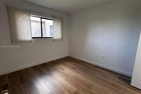 Copropriété à louer à Miami, Floride: 2 chambres, 91.51 m2 № 1883812 - photo 10