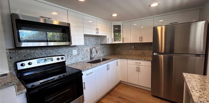 Condo à Miami, Floride, 2 chambres  № 1883812