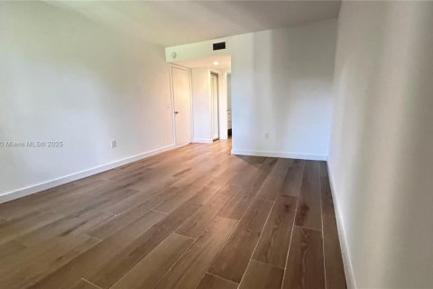 Copropriété à louer à Miami, Floride: 2 chambres, 91.51 m2 № 1883812 - photo 17