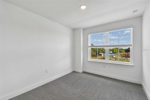 Townhouse in Oviedo, Florida 4 bedrooms, 188.13 sq.m. № 2092879 - photo 27