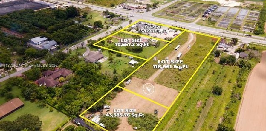 Propiedad comercial en Homestead, Florida № 1794255