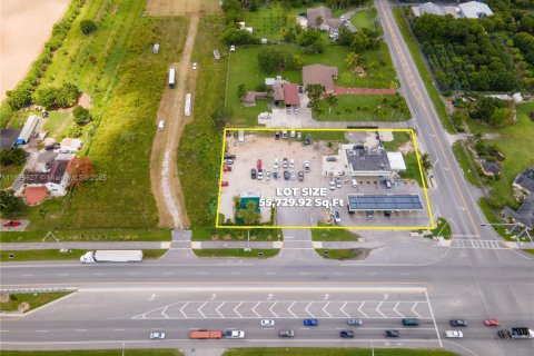 Propiedad comercial en venta en Homestead, Florida № 1794255 - foto 4