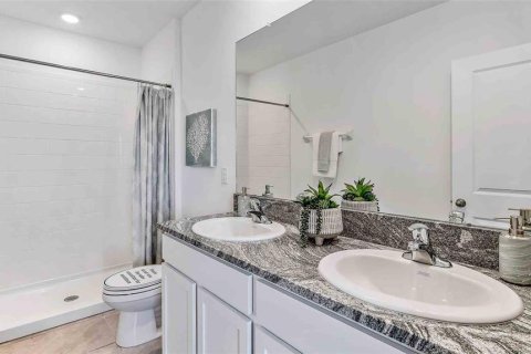 Townhouse in Wesley Chapel, Florida 3 bedrooms, 155.43 sq.m. № 1822752 - photo 9